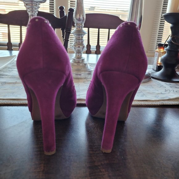 Jessica Simpson Lavendar Purple Heel, Size 7 - Picture 4 of 4